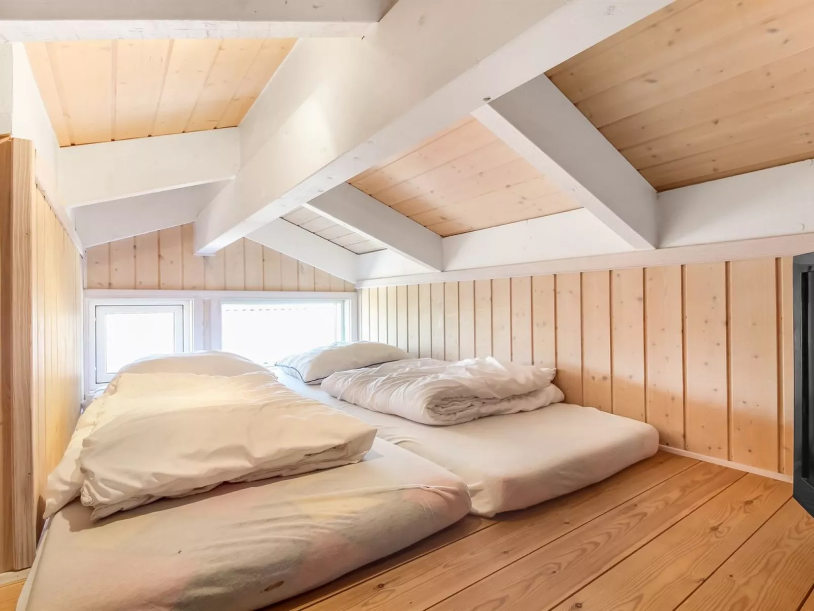 "Elvan" - 450m from the sea-Binnen