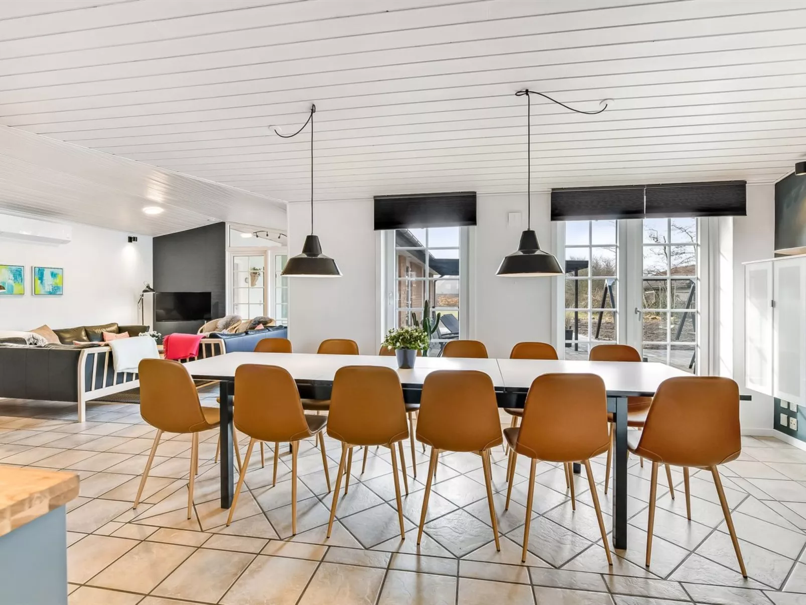 "Alfrida" - 1.5km from the sea-Binnen