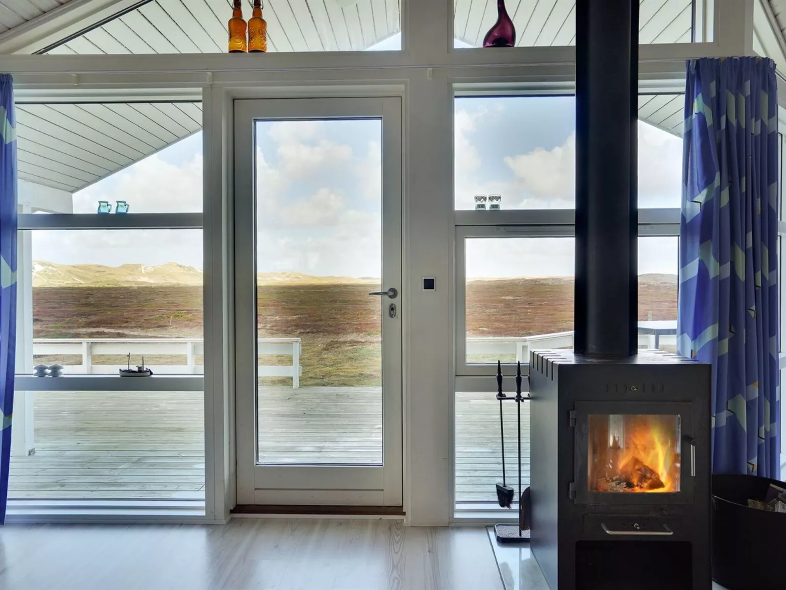 "Zaga" -  from the sea-Buiten