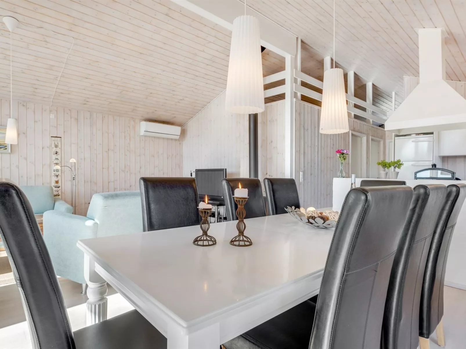 "Enja" - 150m from the sea-Binnen