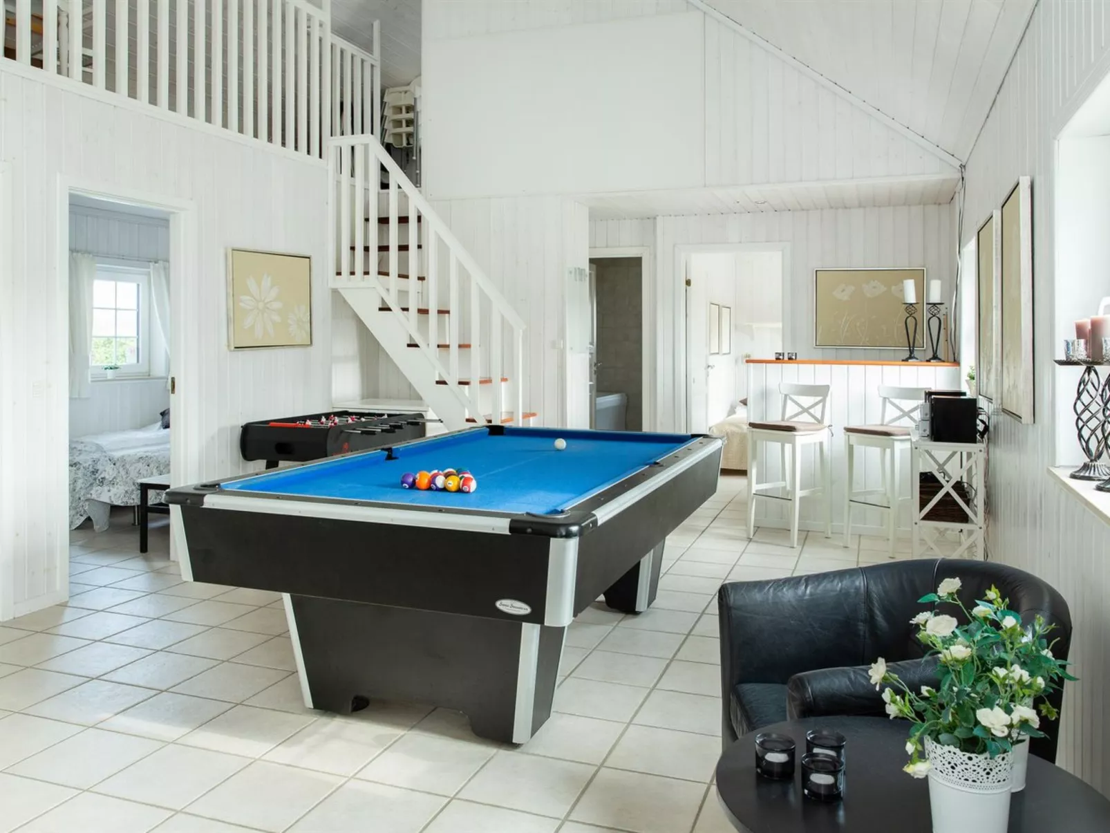 "Emelita" - 900m from the sea-Binnen