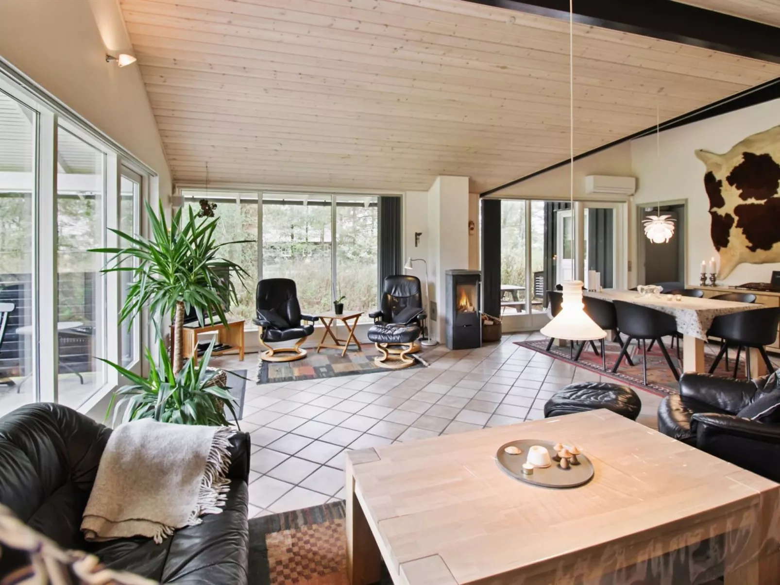 "Sora" - 2km from the sea-Binnen