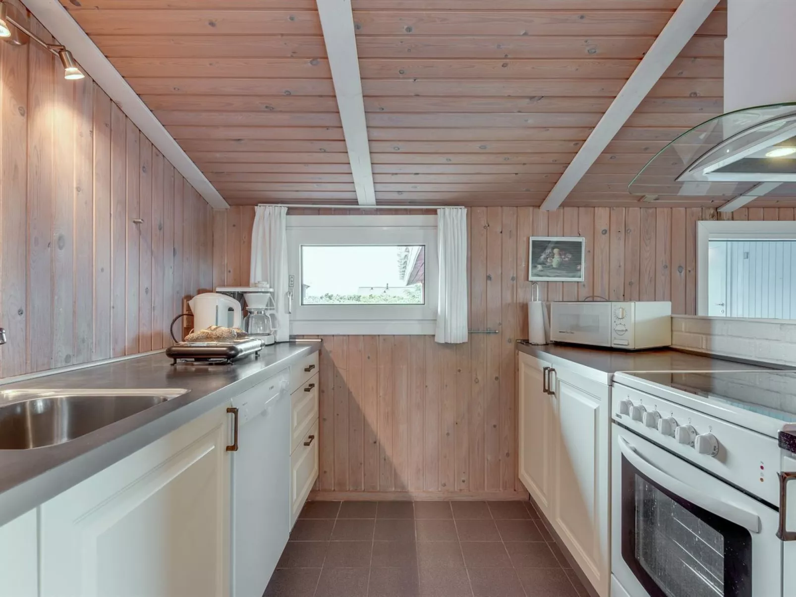 "Mogens" -  from the sea-Binnen