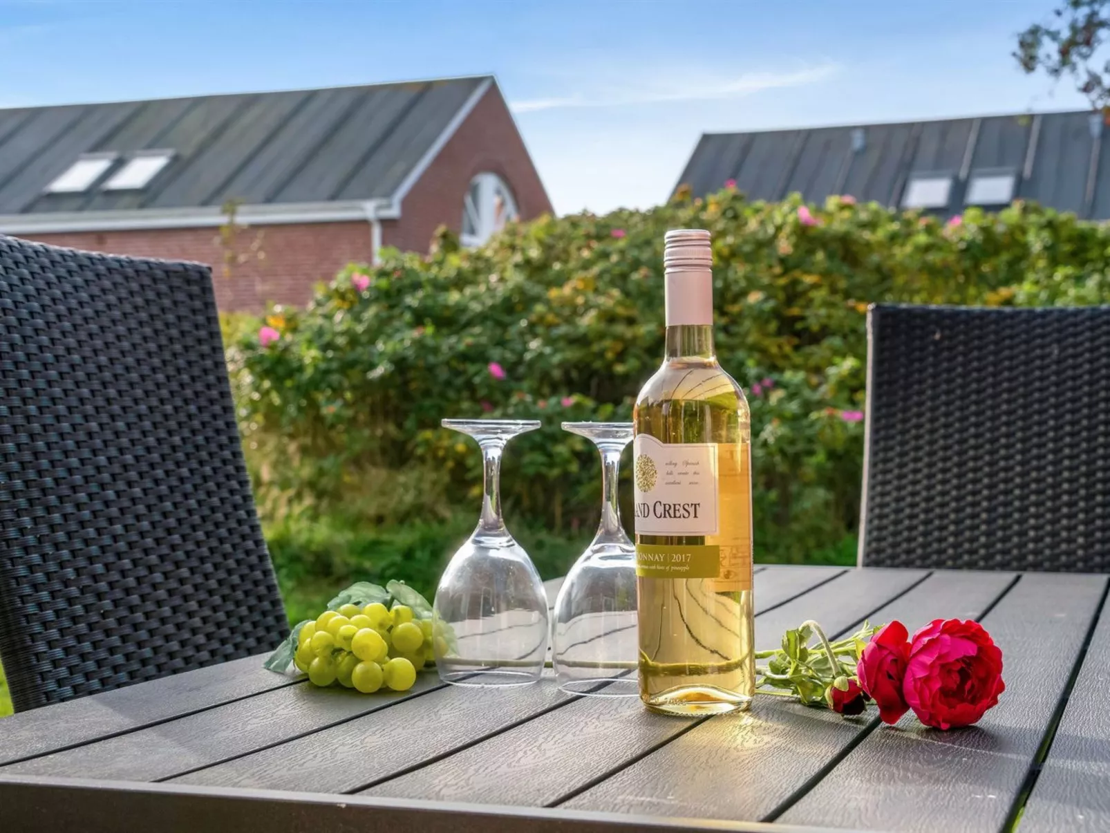 "Palni" - 2.3km from the sea - Buiten