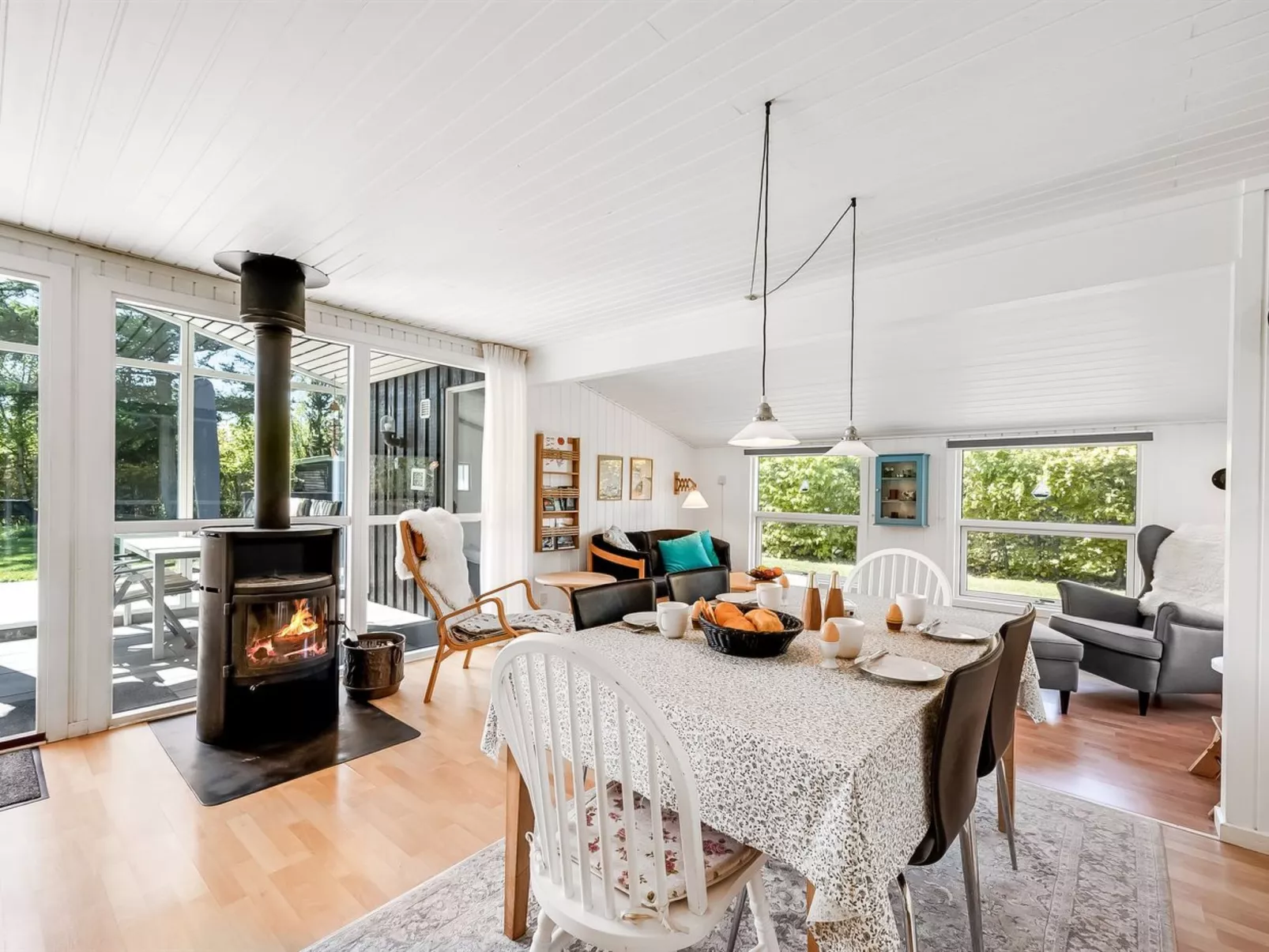 "Raisa" - 200m to the fjord-Binnen