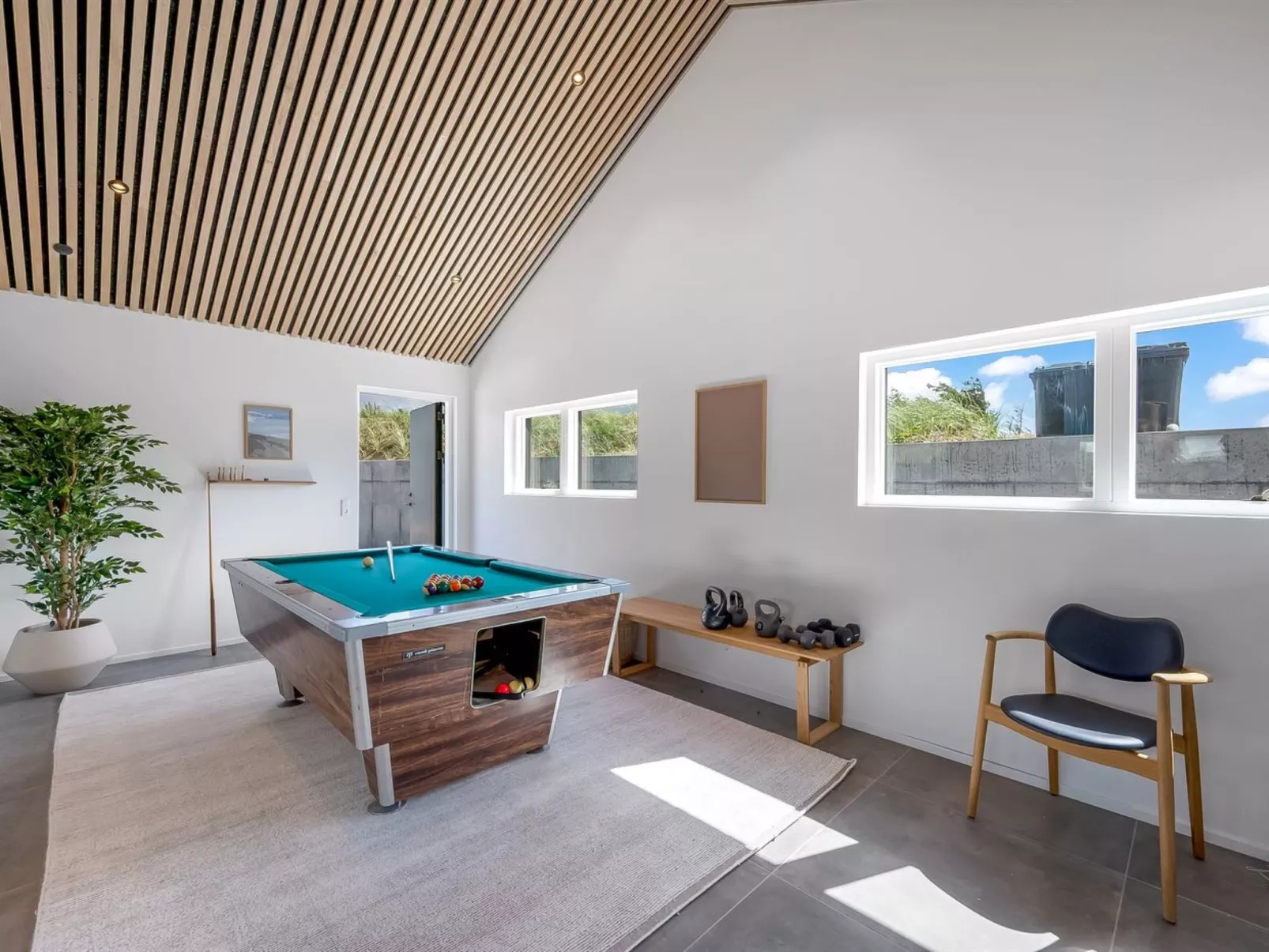 "Maximiliane" -  from the sea-Binnen