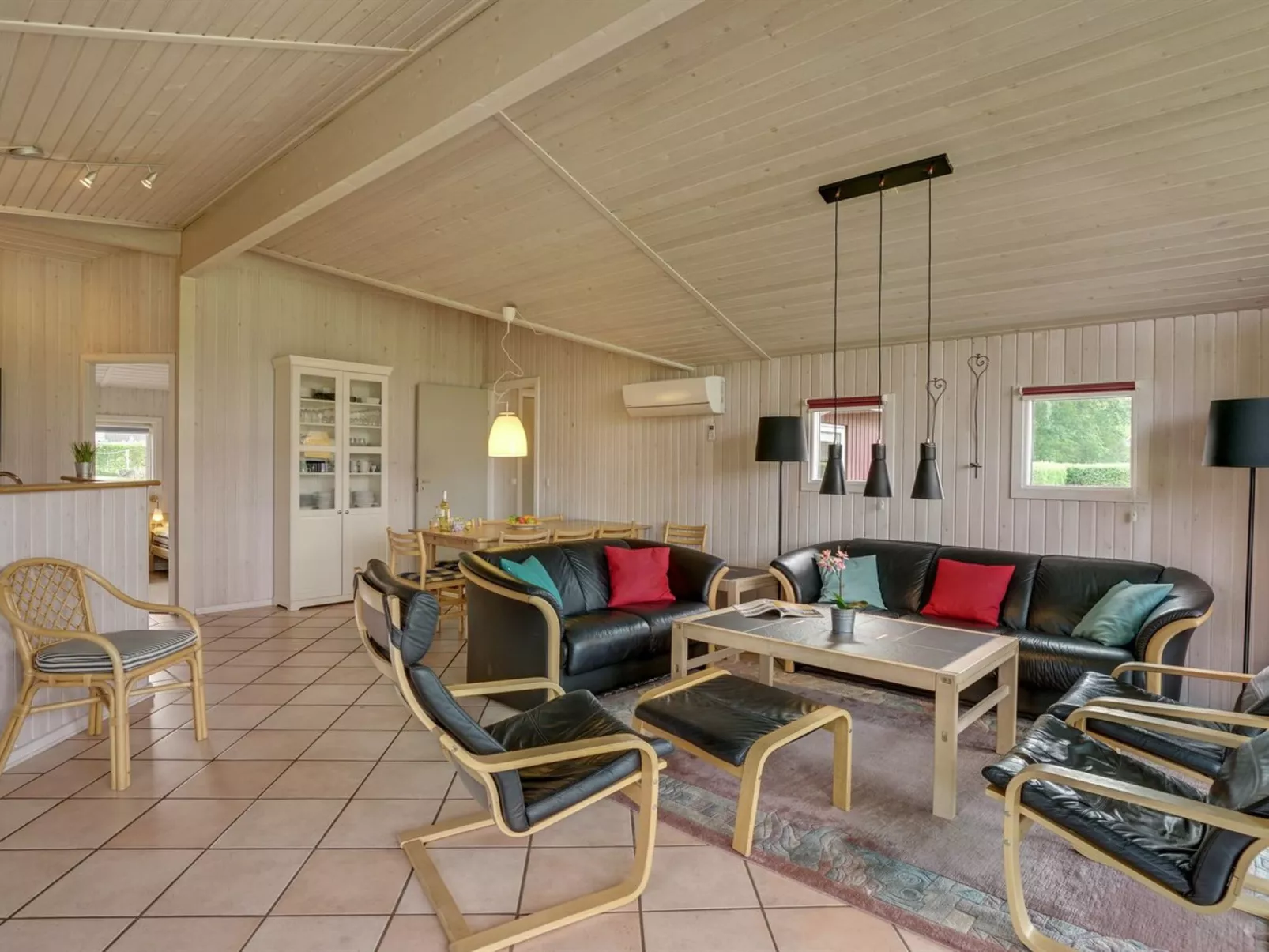 "Folke" - 250m from the sea-Binnen