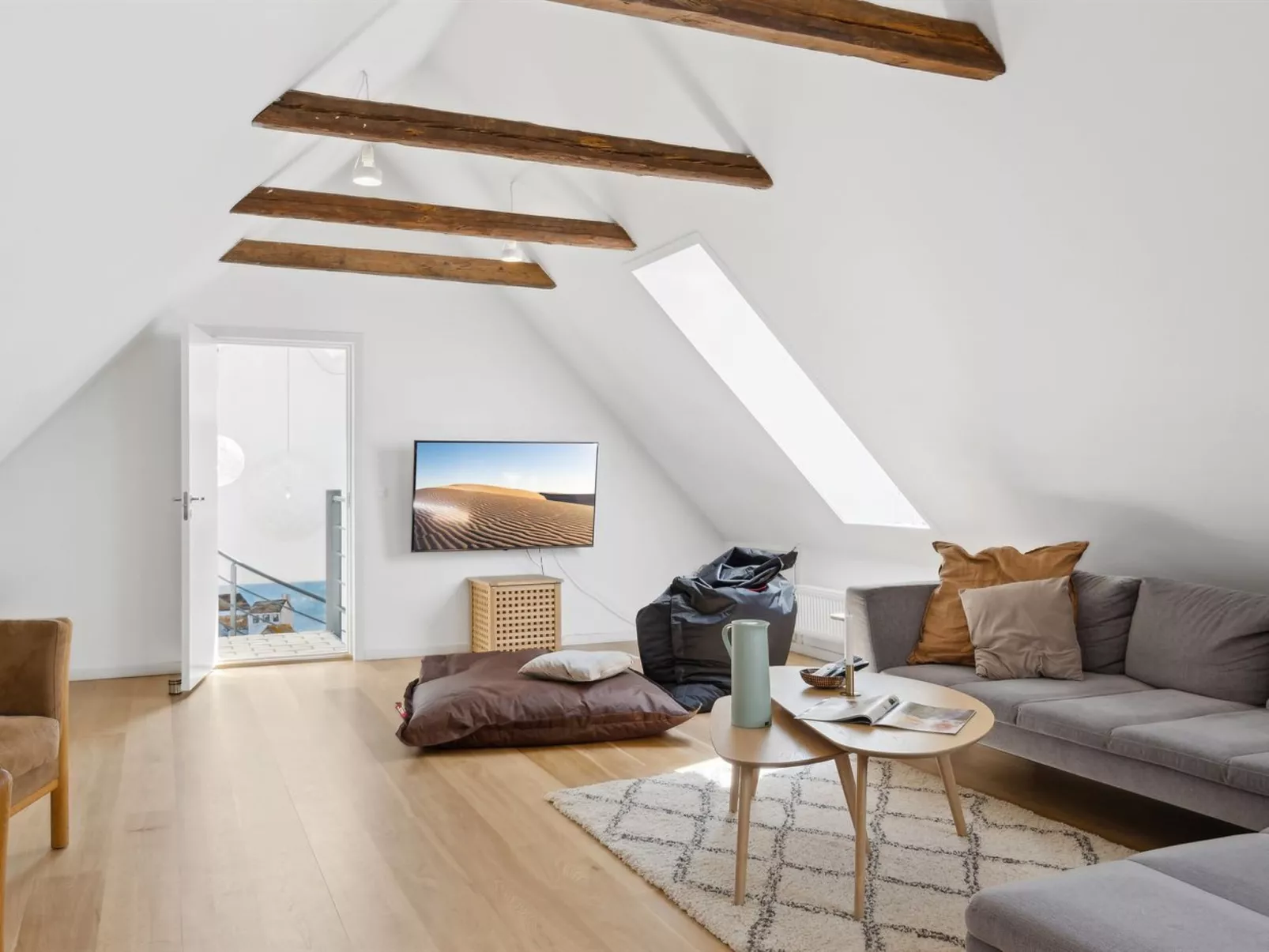 "Thilo" - 2.3km from the sea-Binnen