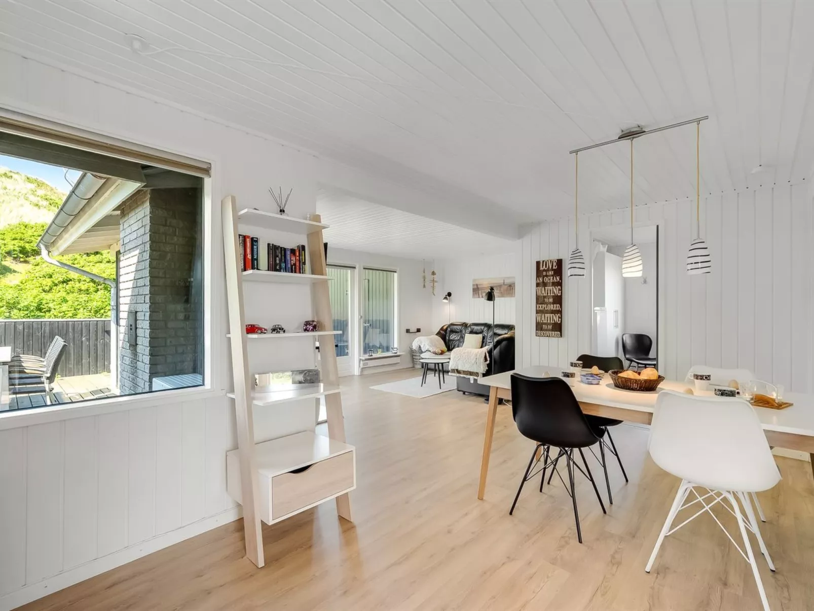 "Lill" - 50m from the sea-Binnen