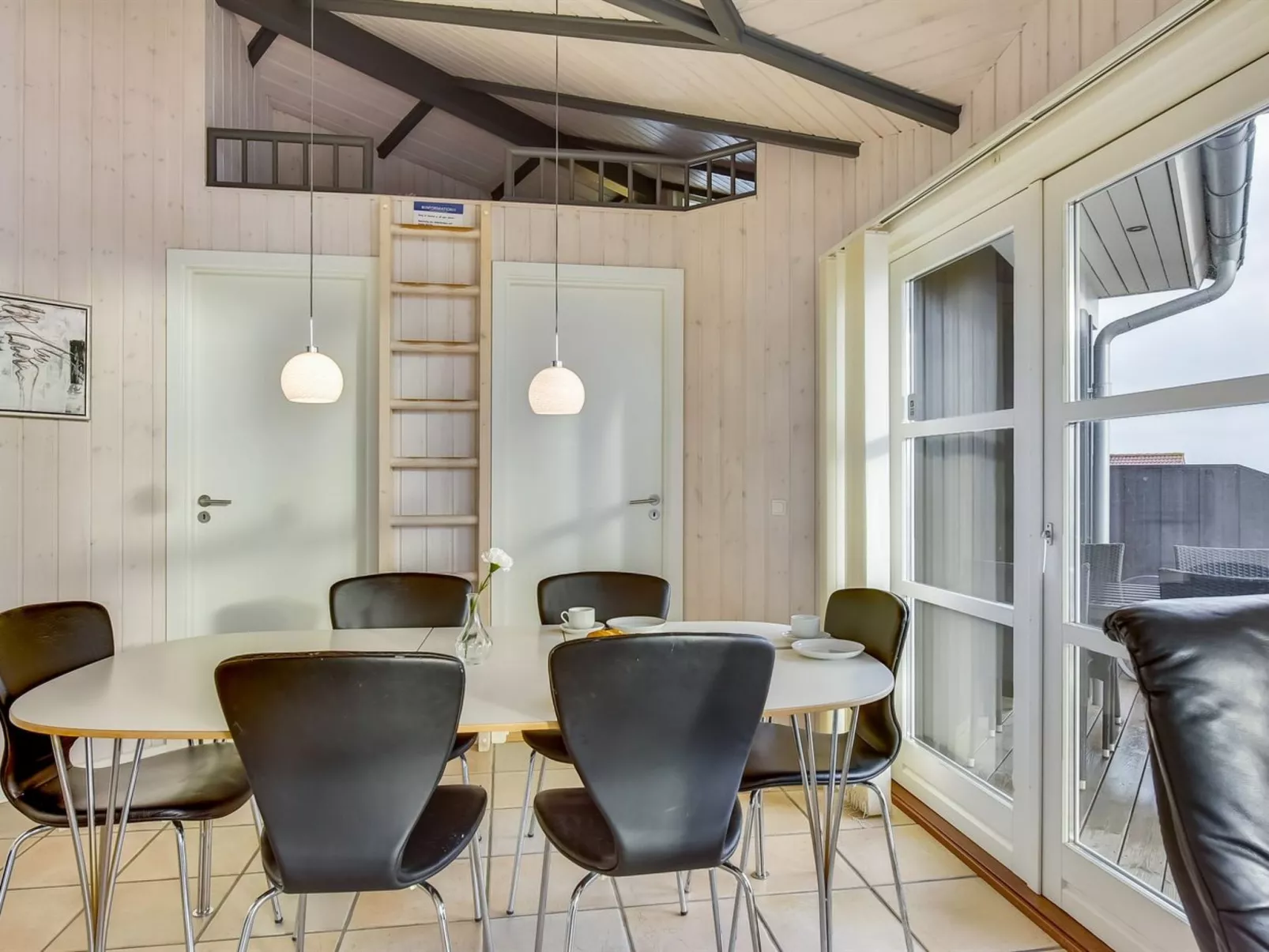 "Maj" - 150m from the sea-Binnen