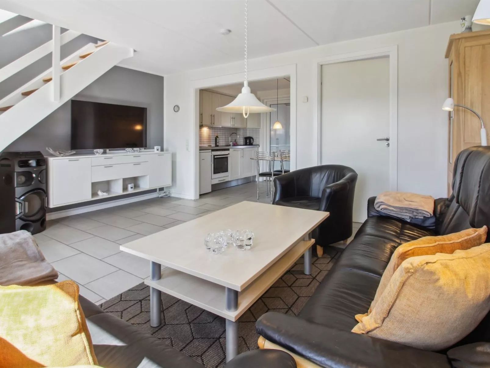 "Faidra" - 2.5km from the sea - Binnen