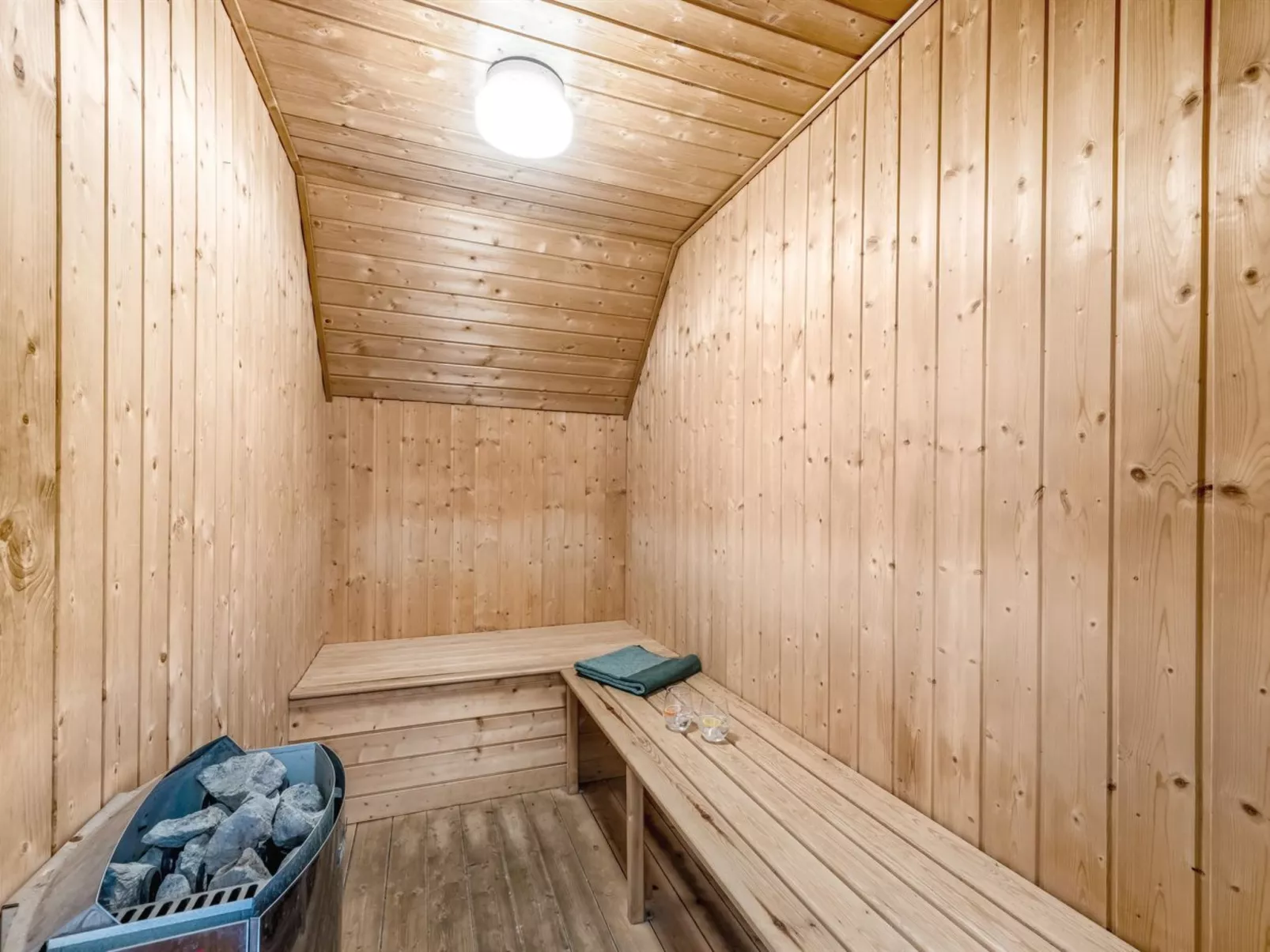 "Hedi" - 900m from the sea-Binnen