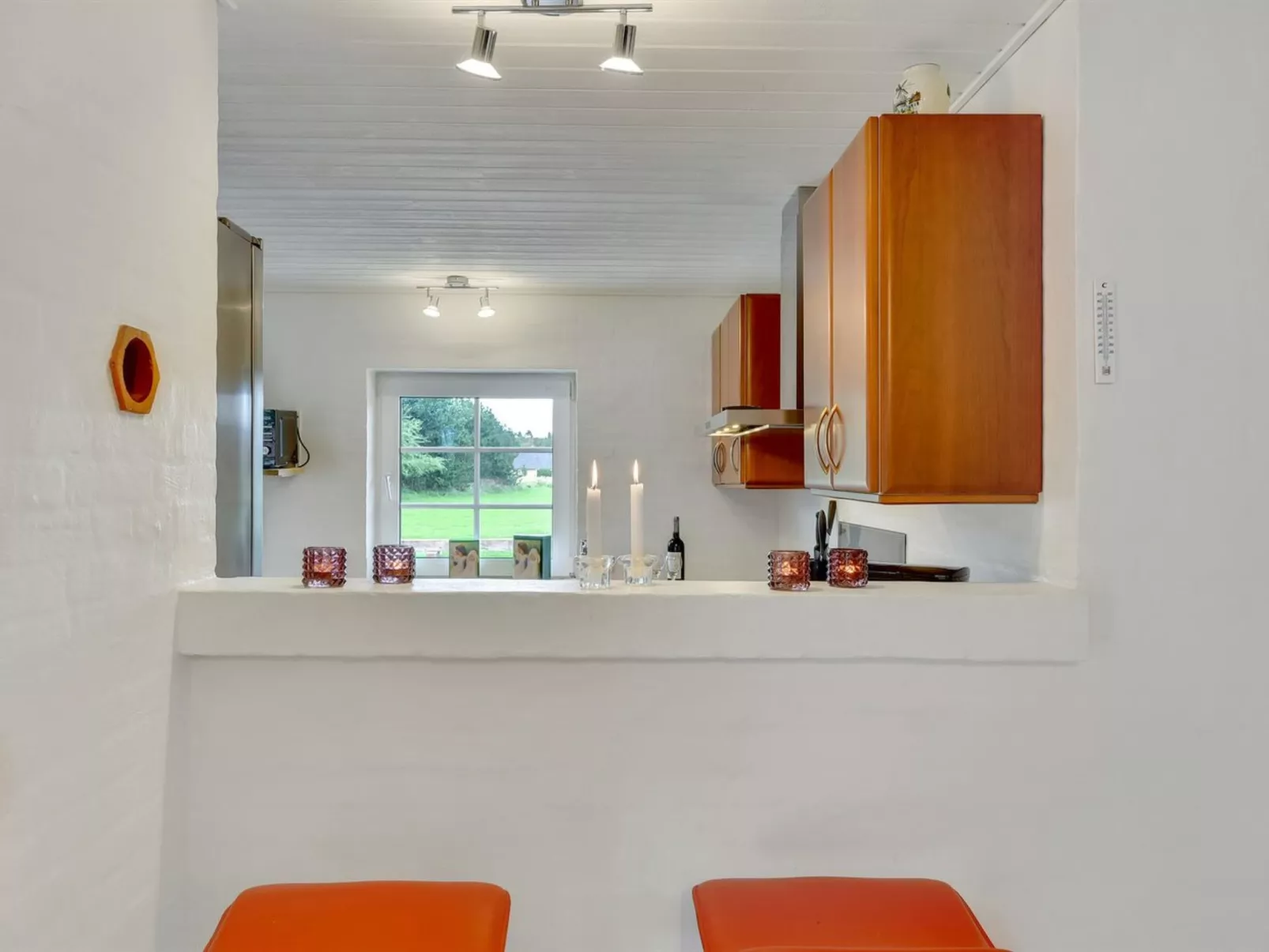 "Jorkin" - 1.8km from the sea-Binnen