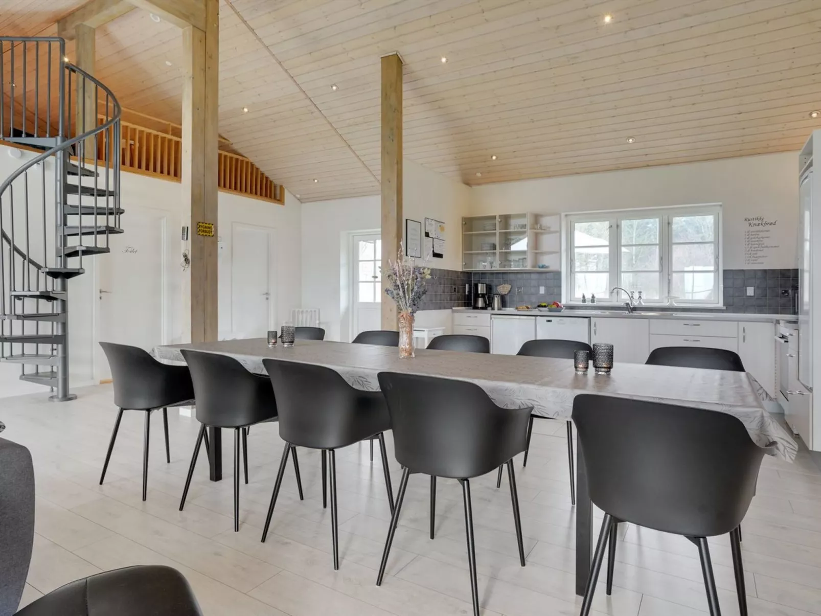 "Quanna" - 30km from the sea-Binnen