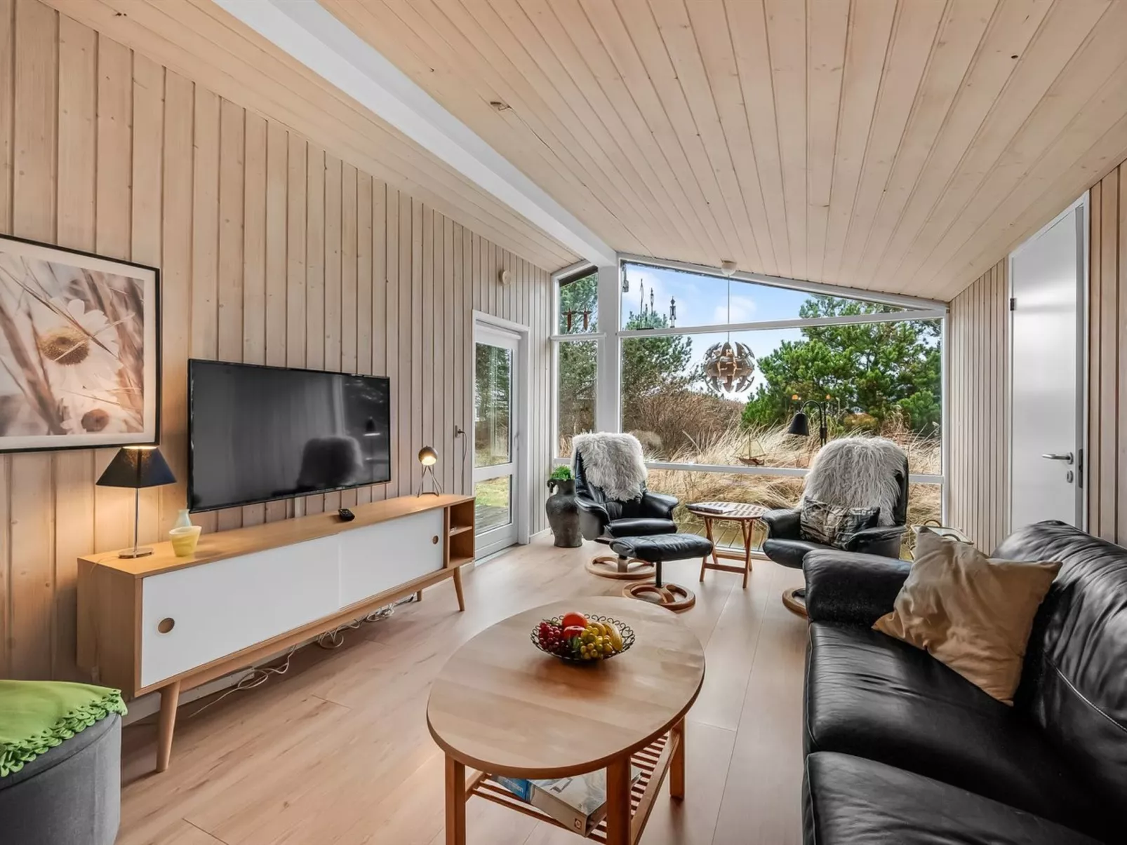 "Julan" - 600m from the sea-Binnen