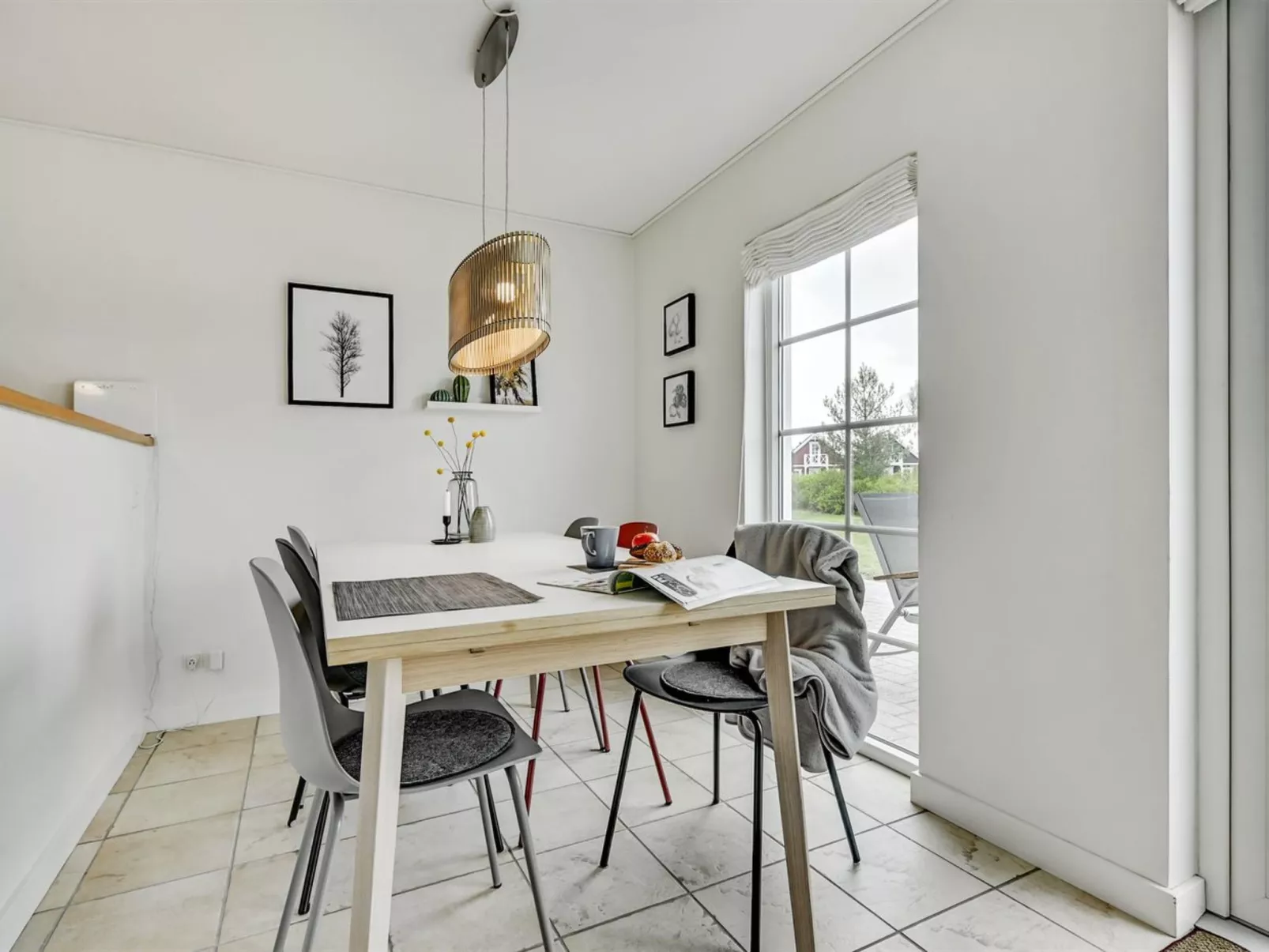 "Bleike" - 250m from the sea-Binnen