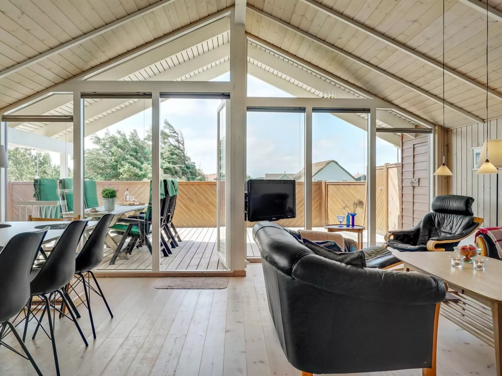 "Horsten" - 350m from the sea-Binnen