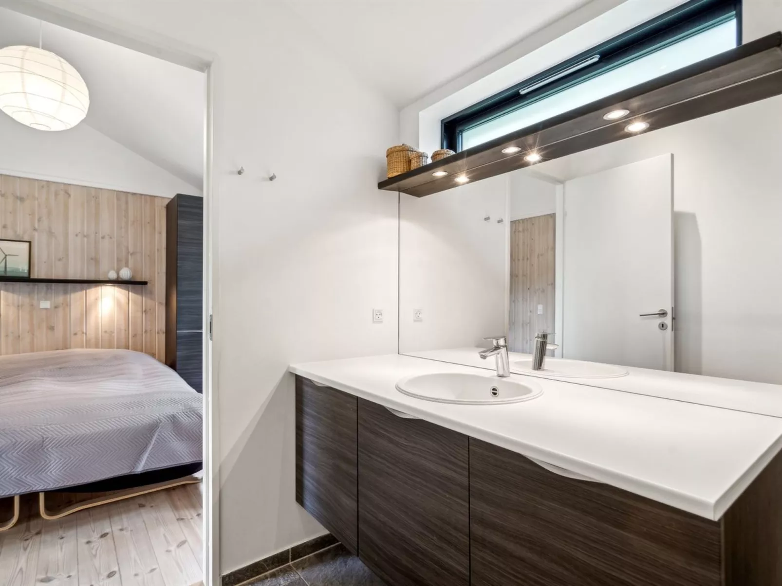 "Yukon" - 150m from the sea-Binnen