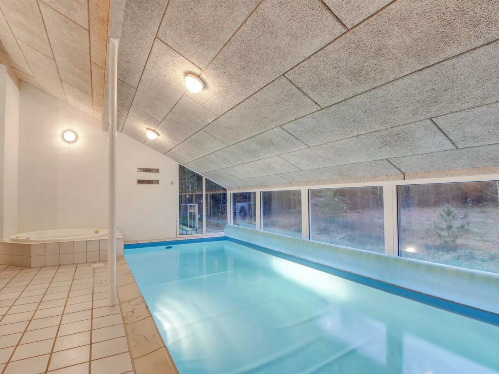 "Jensen" - 700m to the fjord-Buiten