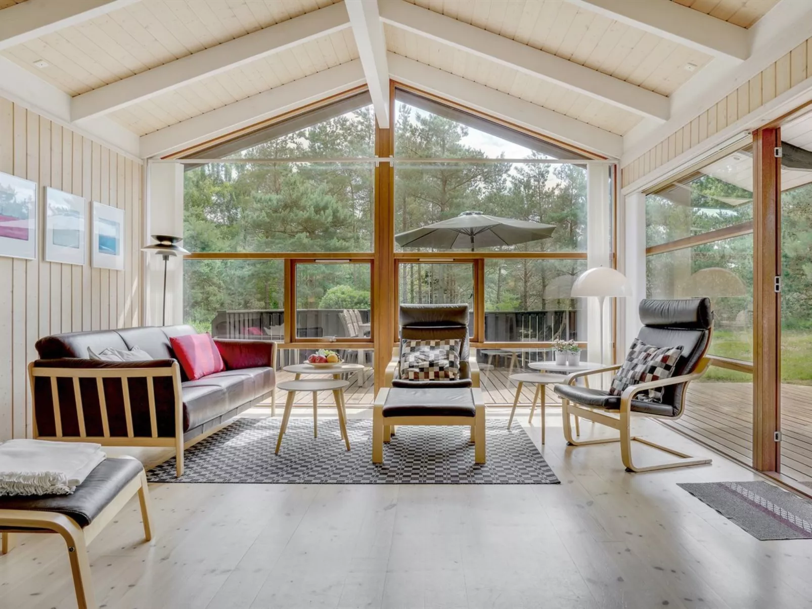 "Mine" - 300m from the sea-Binnen