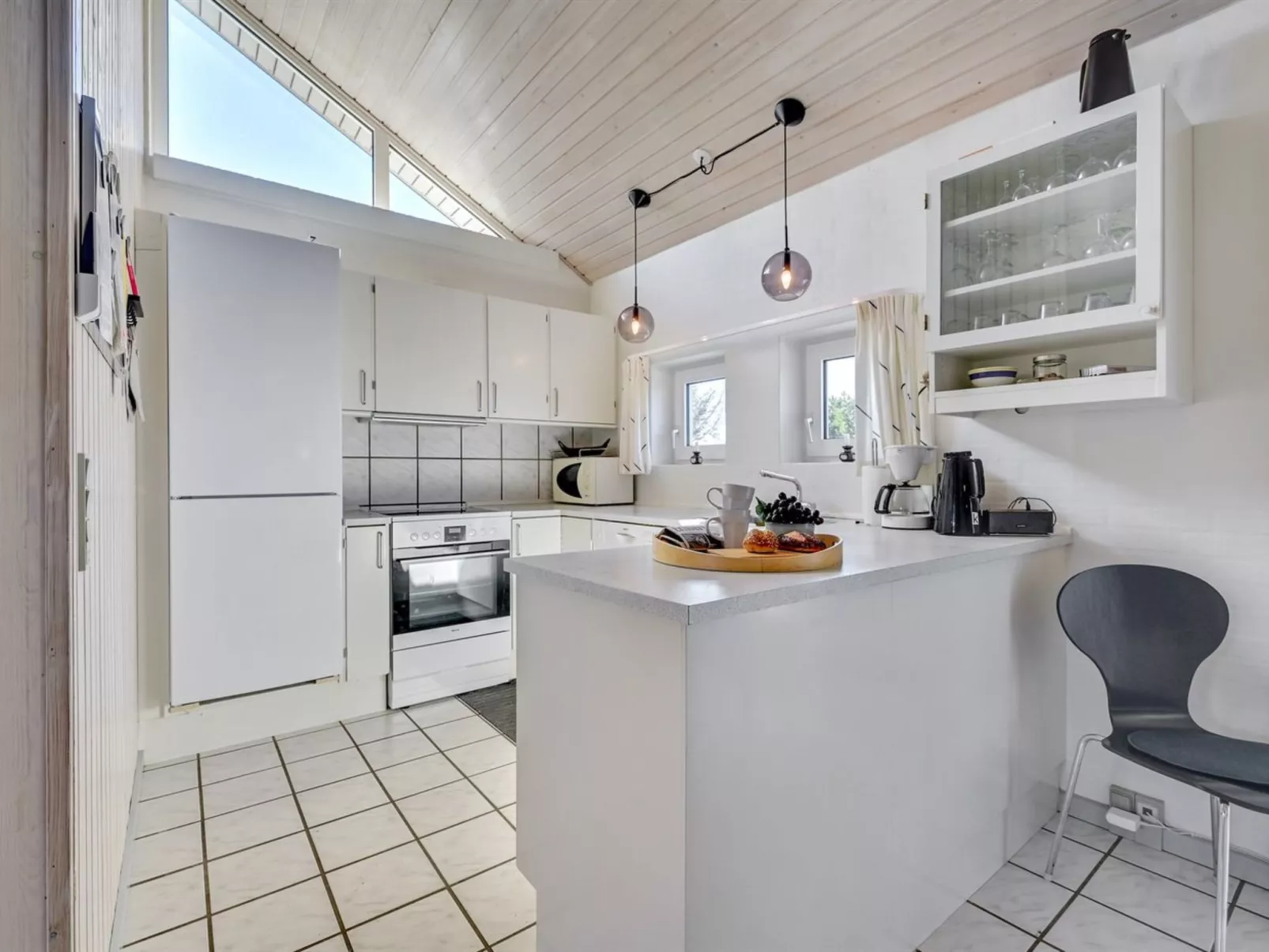 "Faina" - 100m from the sea-Binnen