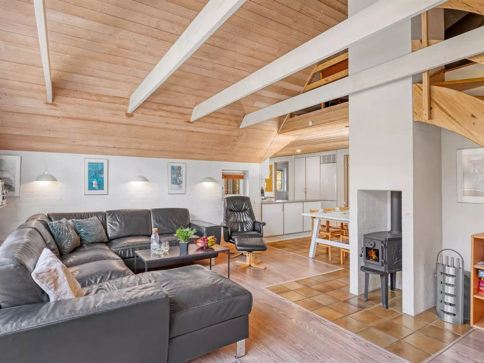 "Dorris" - 4.3km from the sea-Binnen