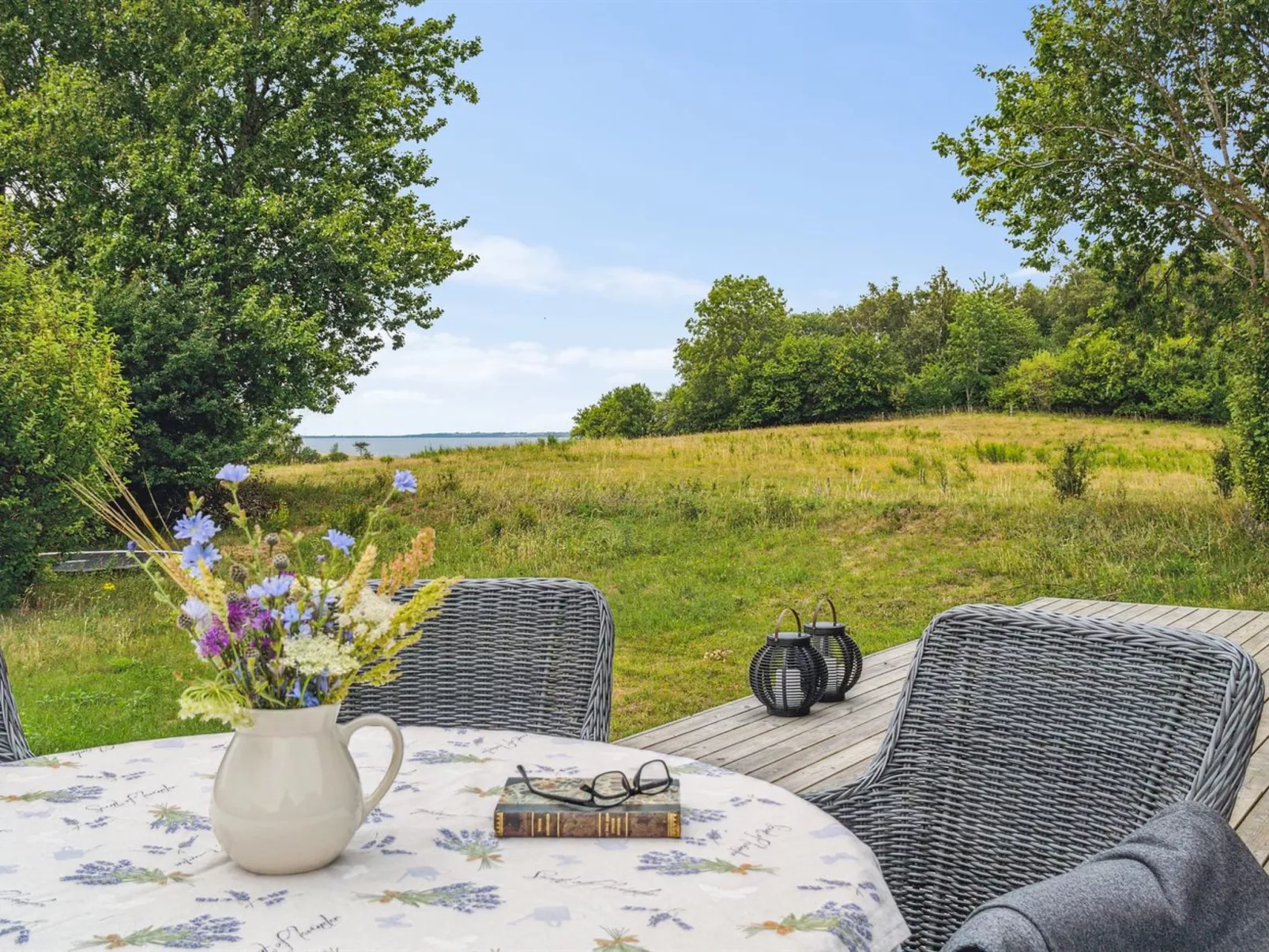 "Aurore" - 1.3km from the sea-Buiten