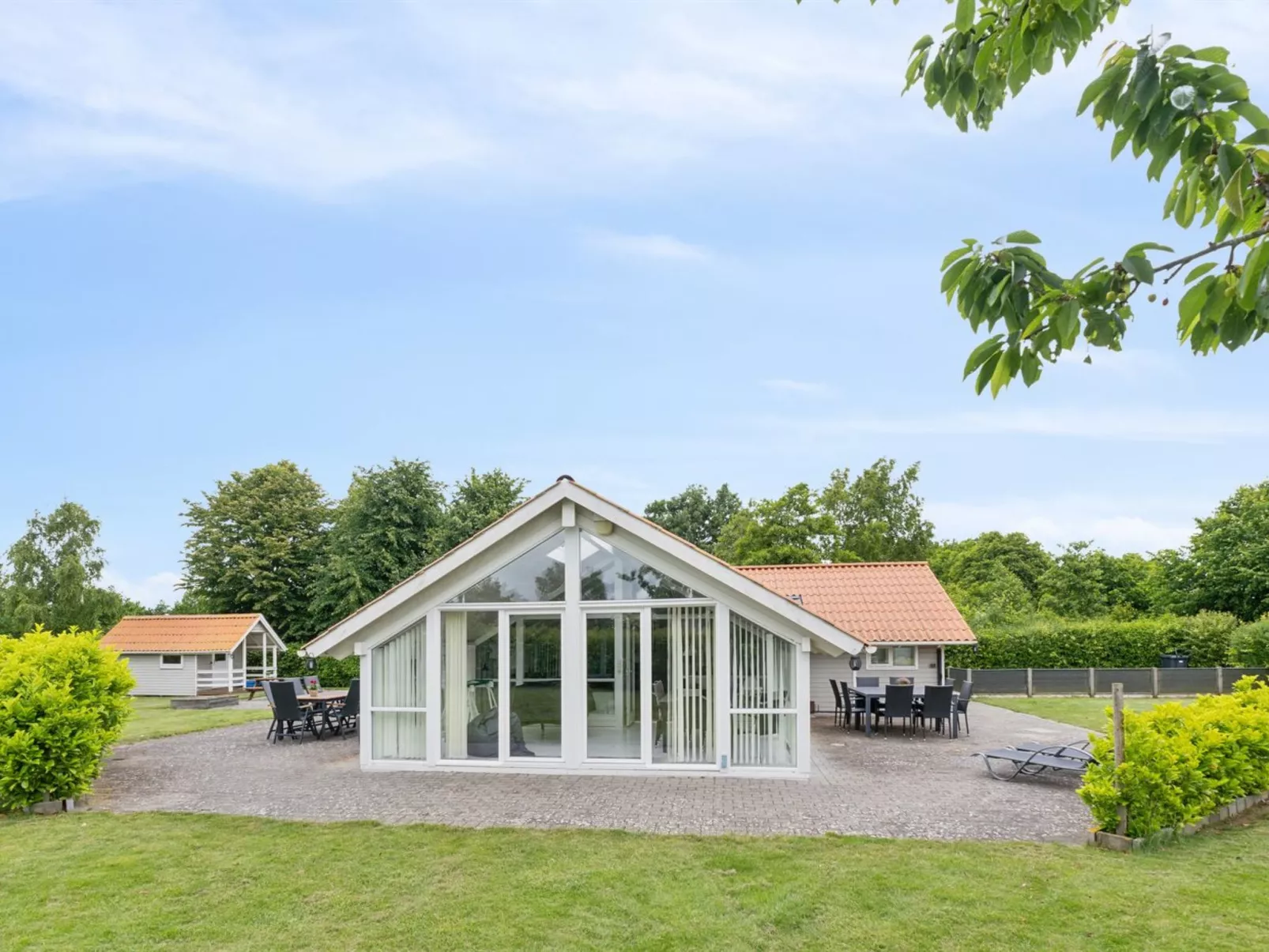 "Chrisse" - 250m from the sea-Buiten