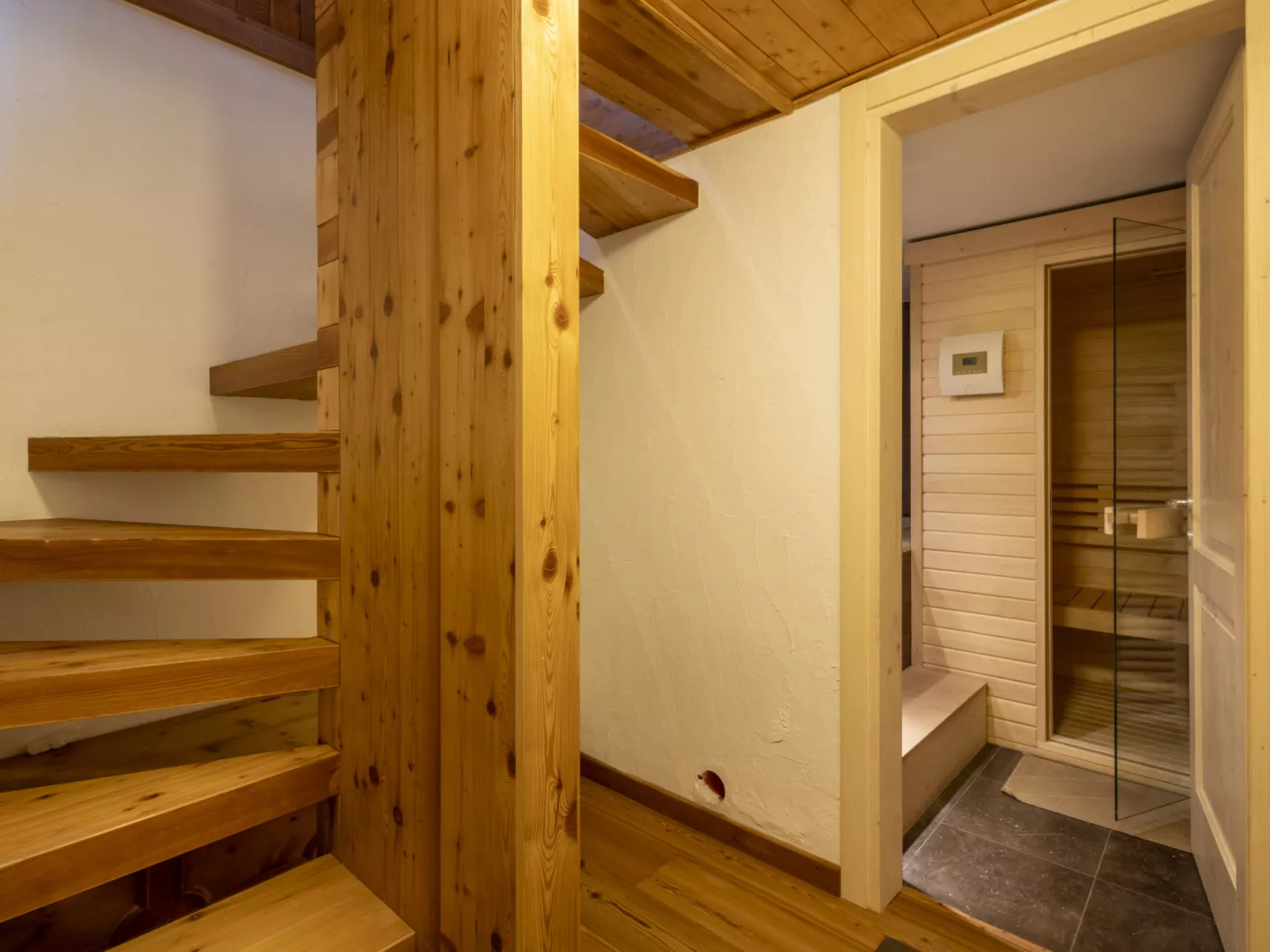 Chalet Franca-Binnen