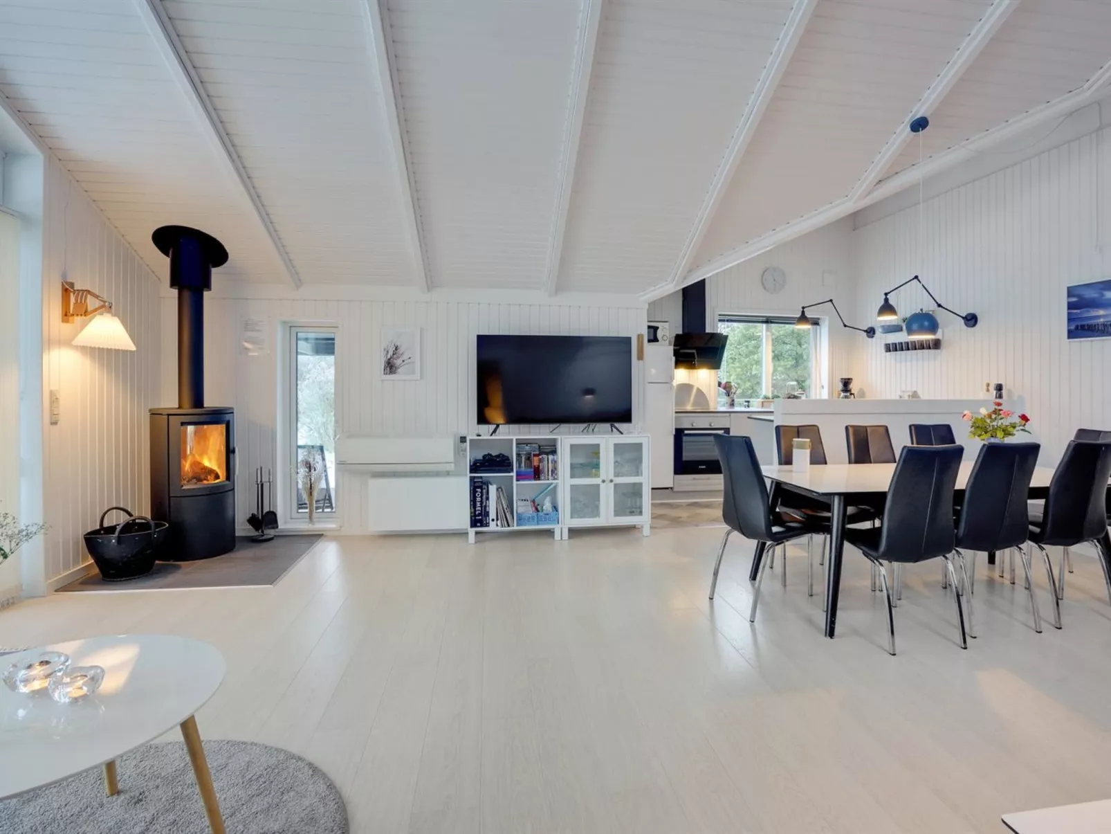 "Selima" - 300m from the sea-Binnen