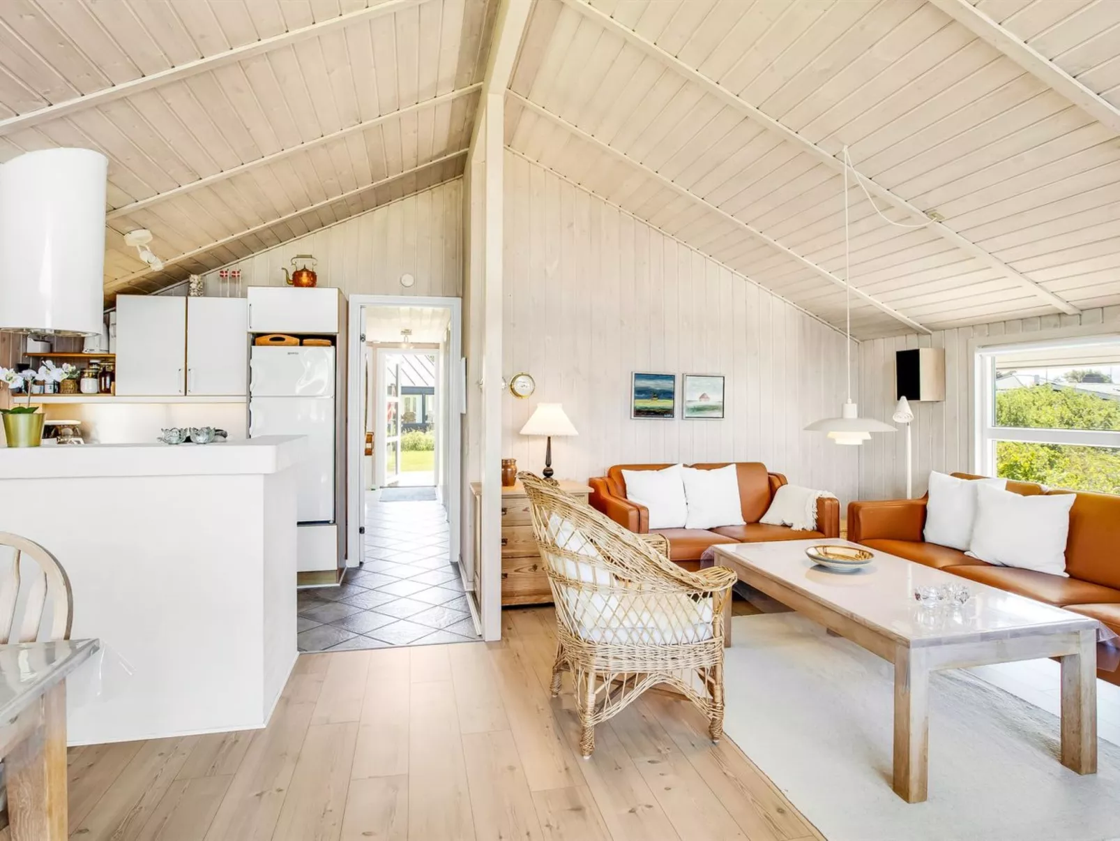 "Hariet" - 300m from the sea-Binnen