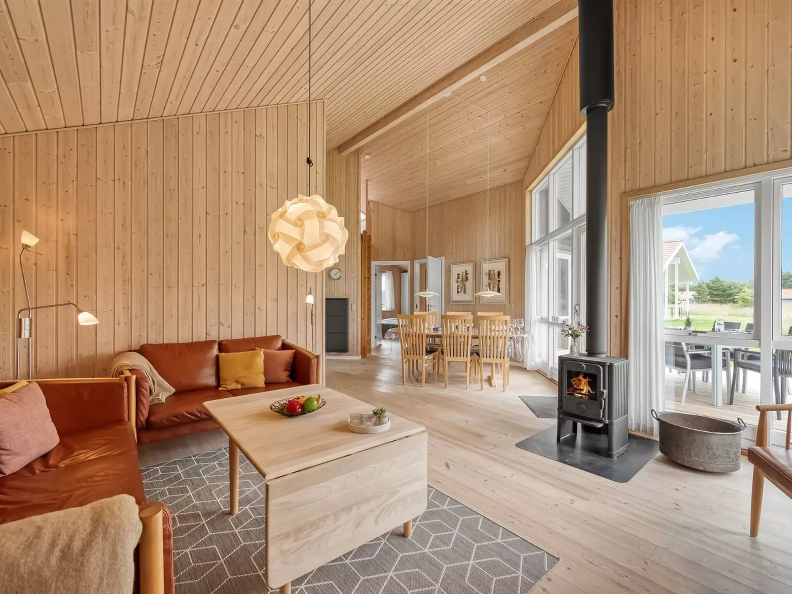 "Aurelie" -  from the sea-Binnen