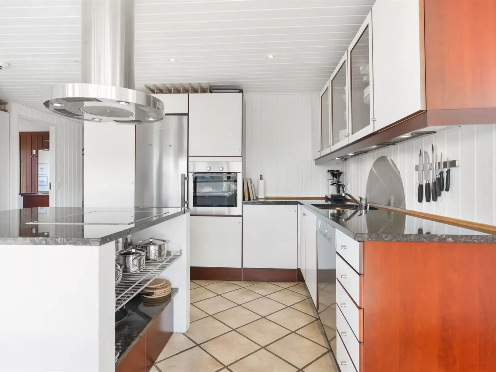 "Lilie" - 350m from the sea-Binnen