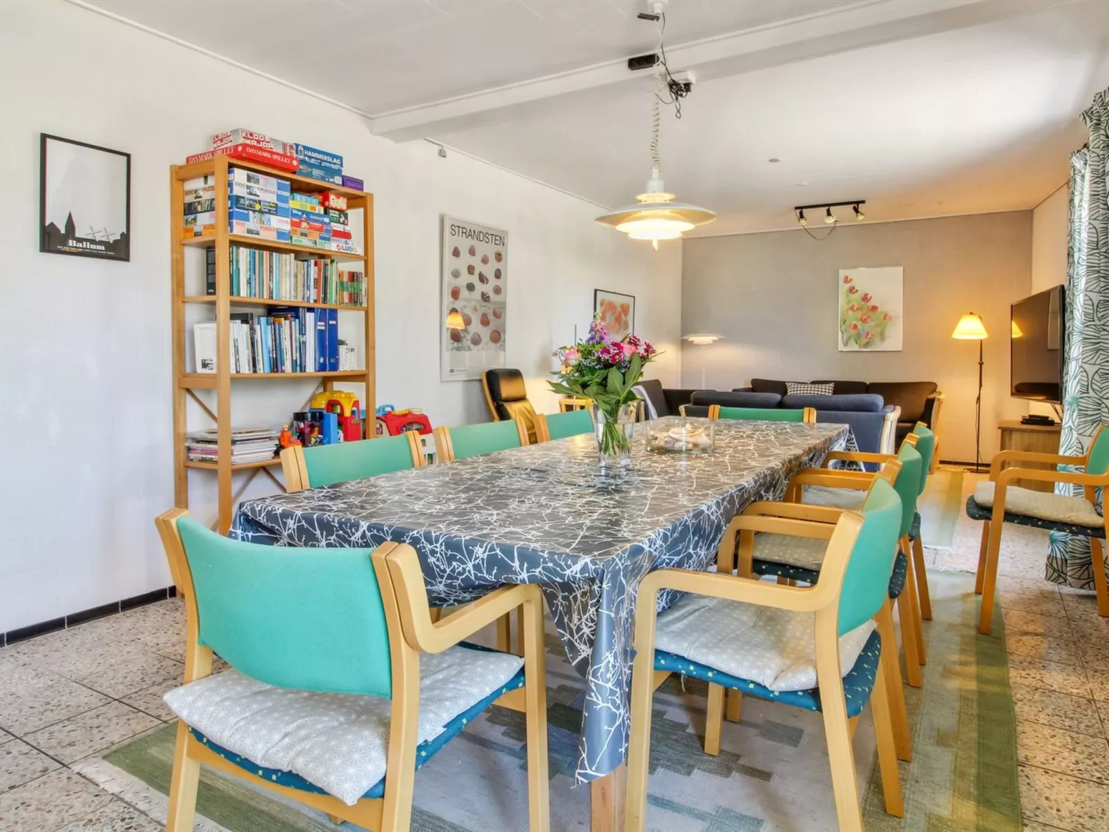 "Kiri" - 24km from the sea-Binnen