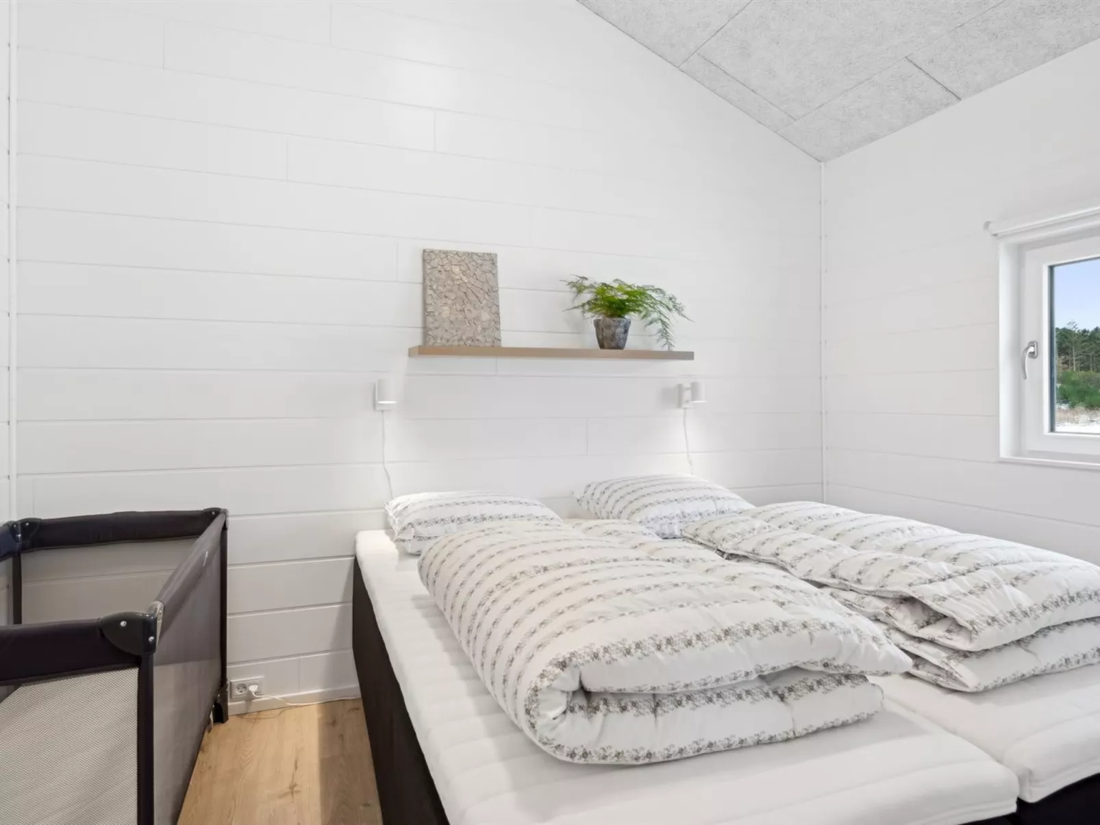 "Marinus" - 800m from the sea-Binnen