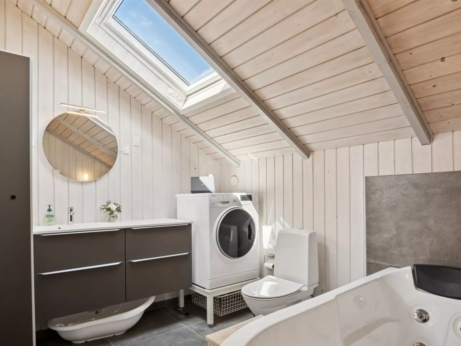 "Bessi" - 200m from the sea-Binnen