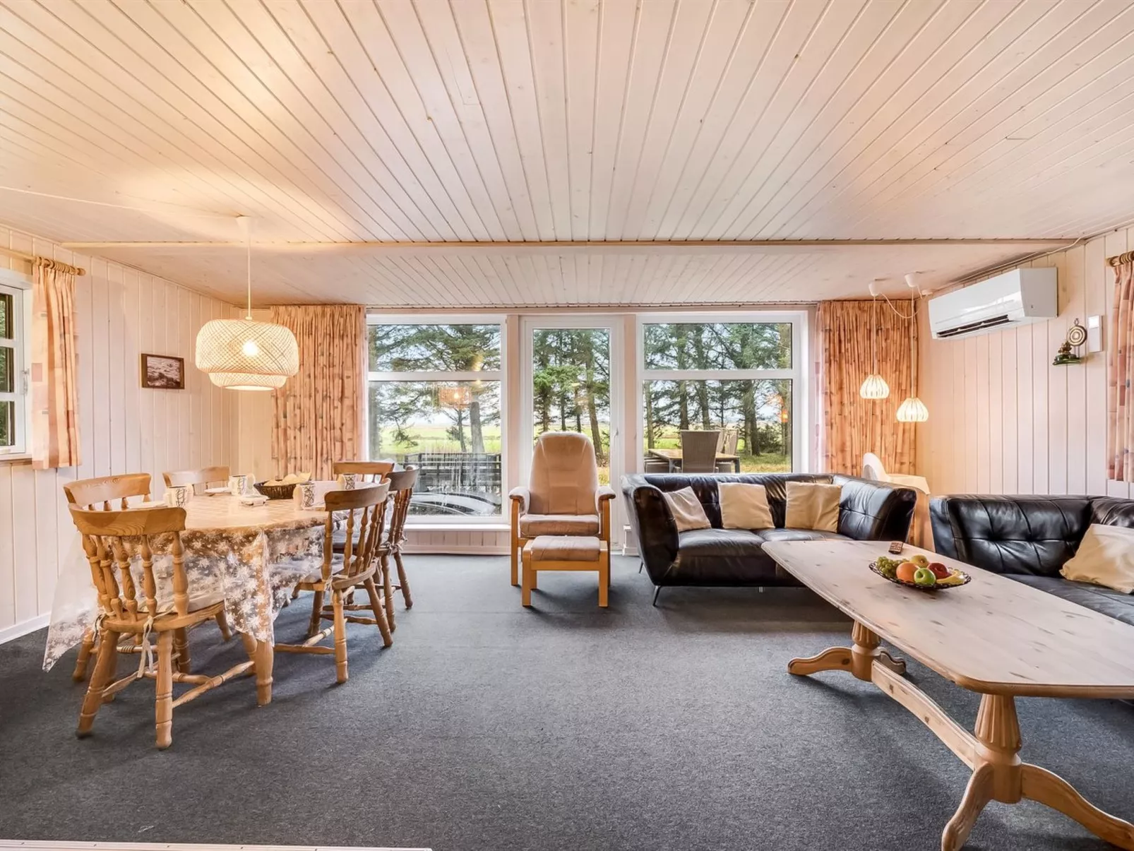 "Brawith" - 700m to the fjord-Binnen