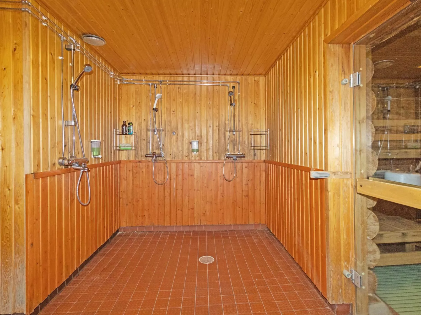 Metsä-luosto-Binnen