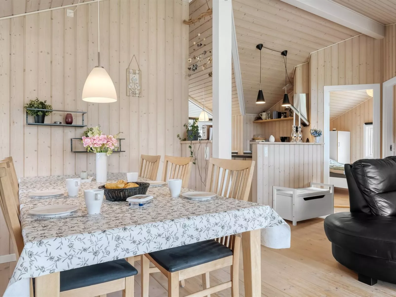 "Antero" - 500m to the fjord-Binnen