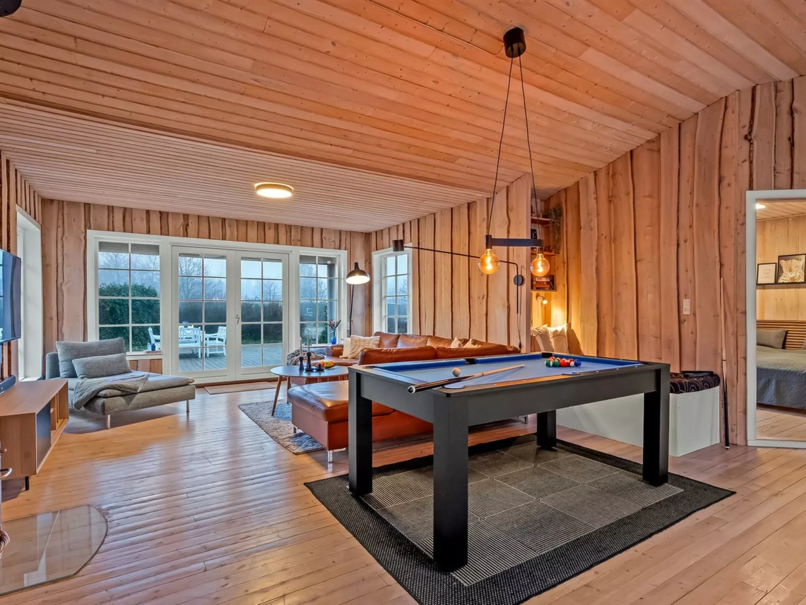 "Gunwald" - 1km to the fjord-Binnen