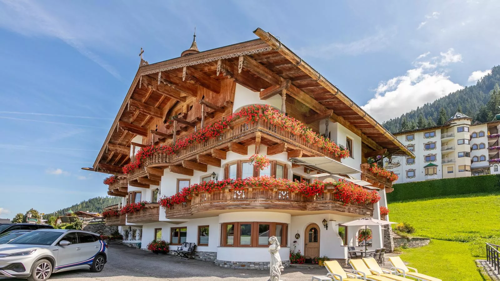 Landhaus Marchfeld Top 3-Buitenkant zomer