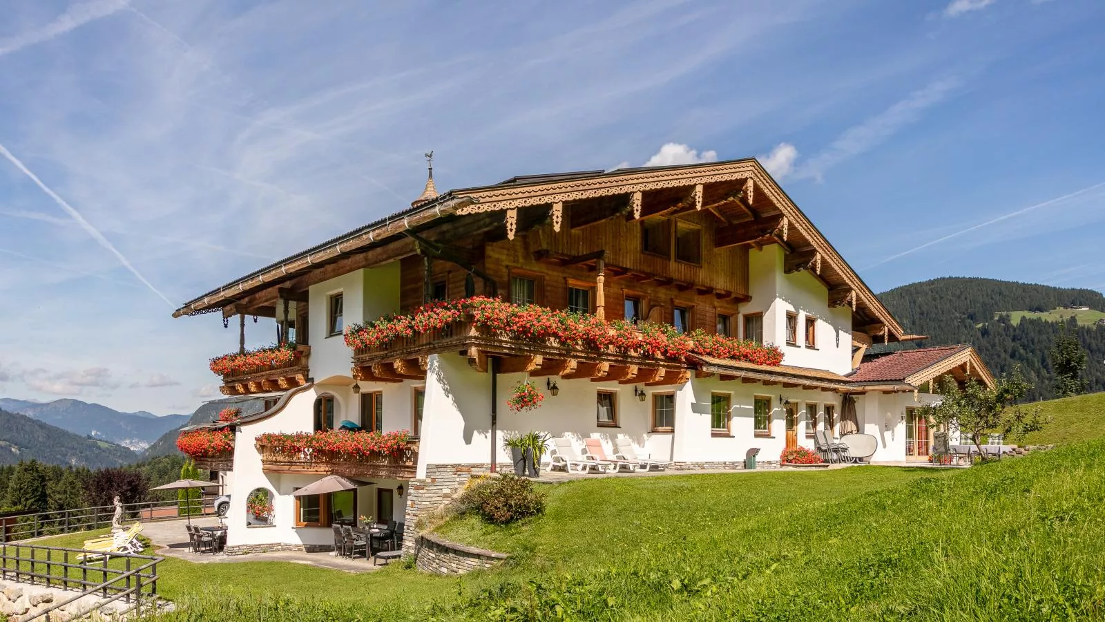 Landhaus Marchfeld Top 5-Buitenkant zomer