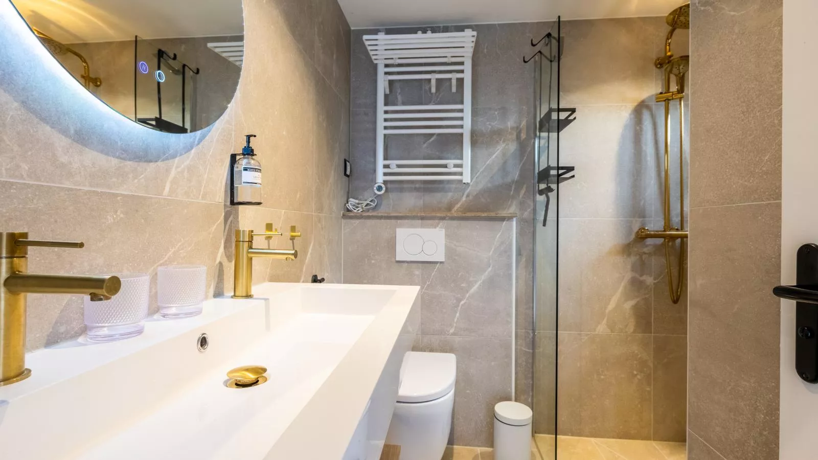 Rekerlanden 1-Badkamer