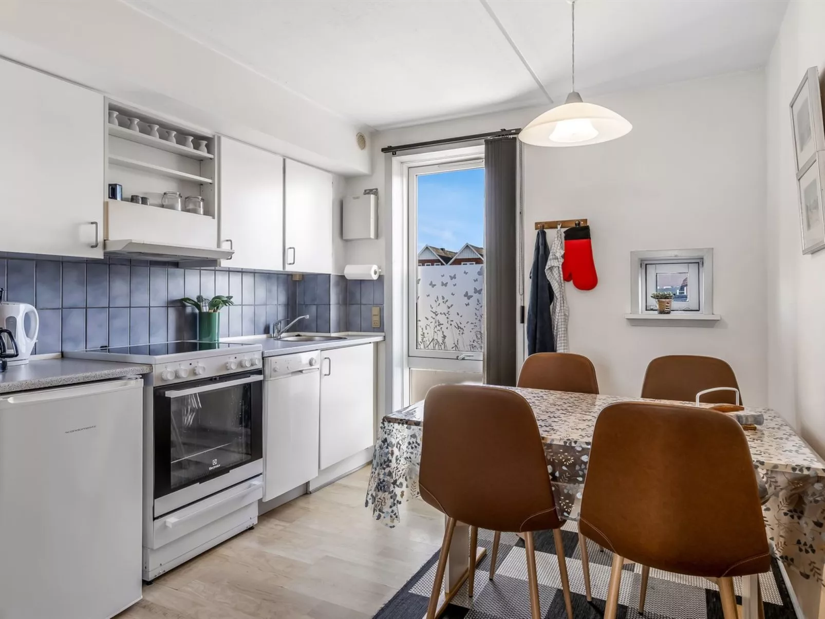 "Steffan" - 2.3km from the sea-Binnen