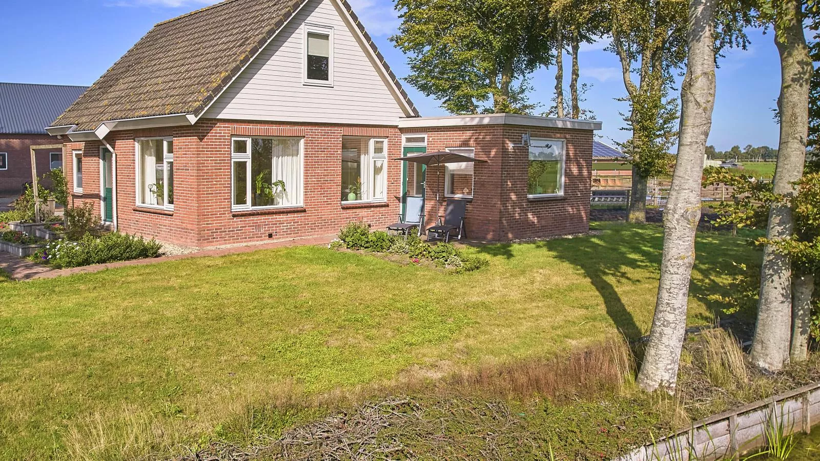 Alpa Casa-Buitenkant zomer