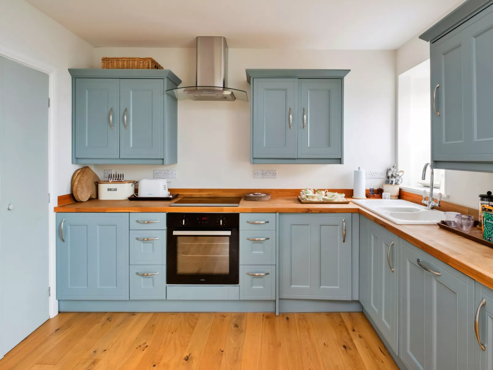 Coach House Wellbeing Retreat-Binnen