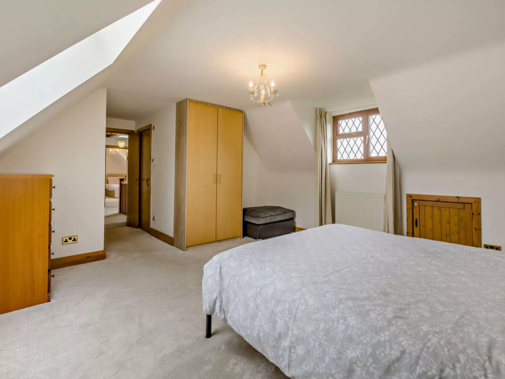 The House at No. 47-Binnen