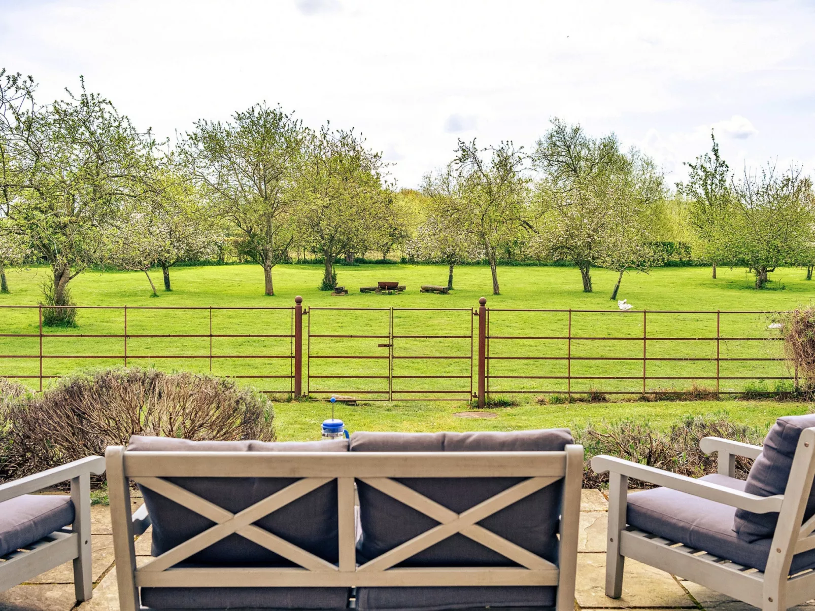 Windfall Cottage-Buiten