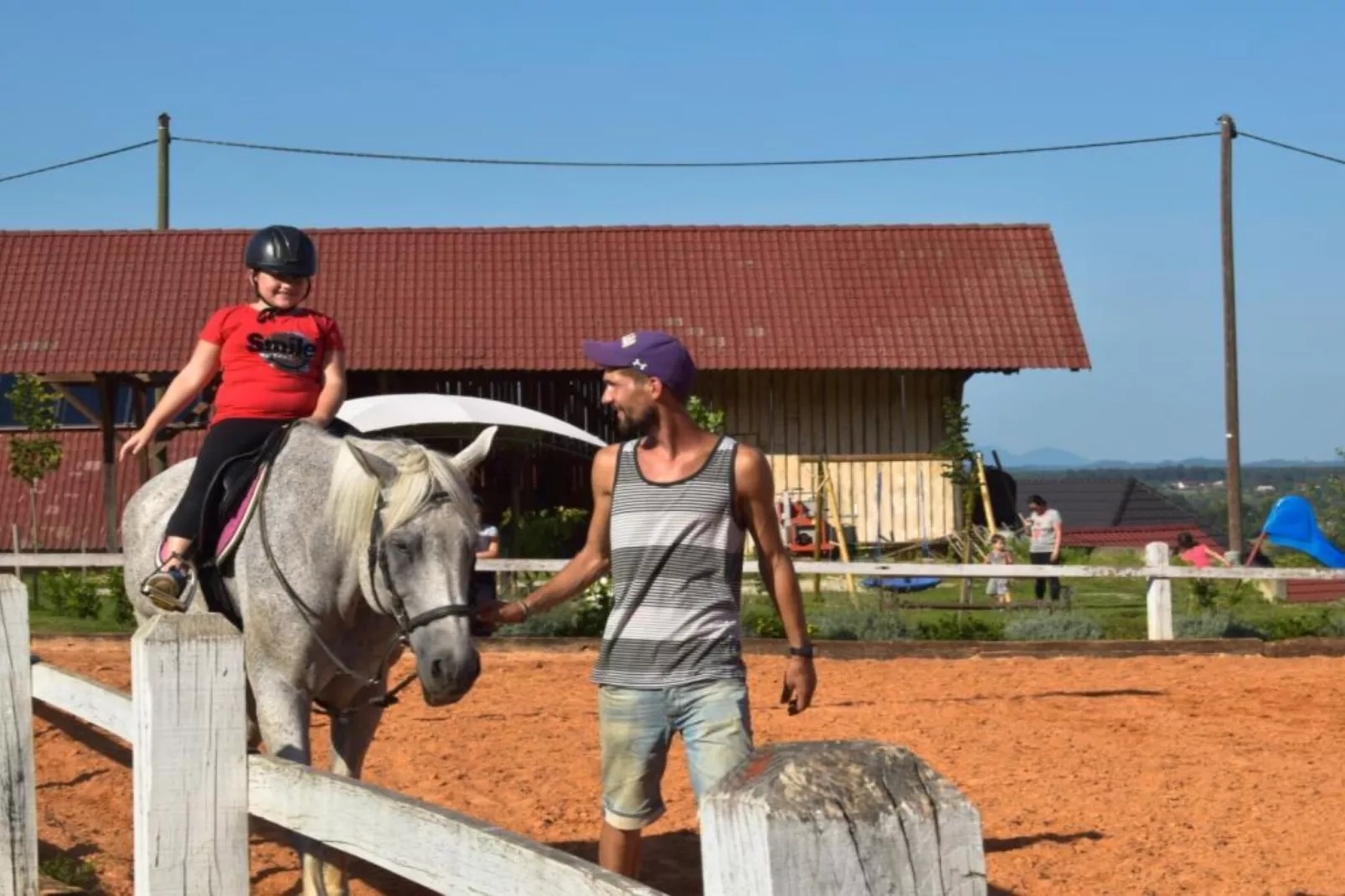 Zevnik Quiet Retreat with Stunning Views and Equestrian Activities - Standard One Bedroom Apartment-Buitenlucht