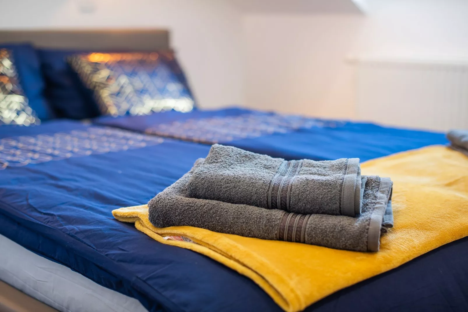 City Modern and Vibrant Apartments Ljubljana - Standard One Bedroom Apartment (owner A3)-Slaapkamer